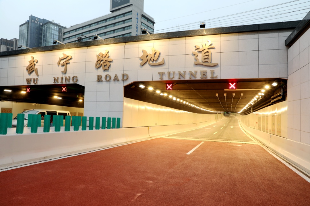 人妻一本久道久久综合久久鬼色